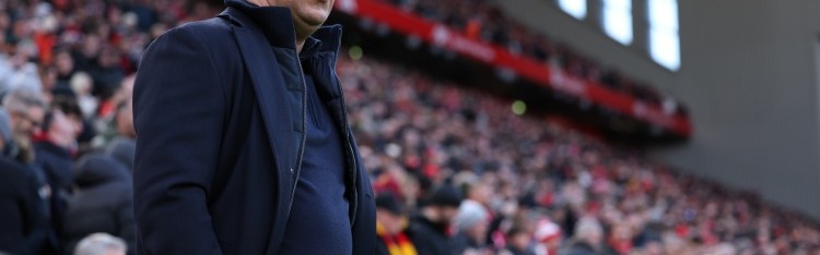 卡拉格谈斯洛特遭批：一些球迷自带优越感；球队阵容构成并不合理