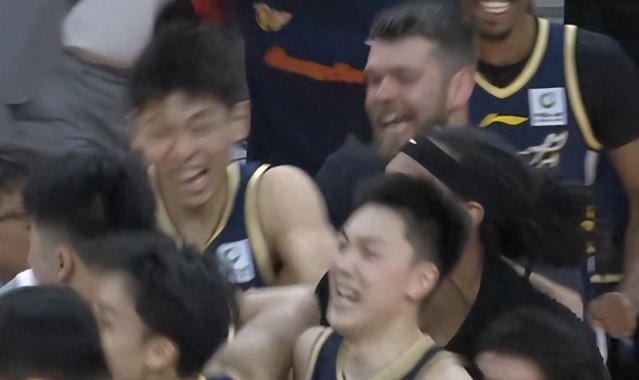 广东绝境绝杀北京！张皓嘉致命三分定输赢，许利民赛前狂言被打脸